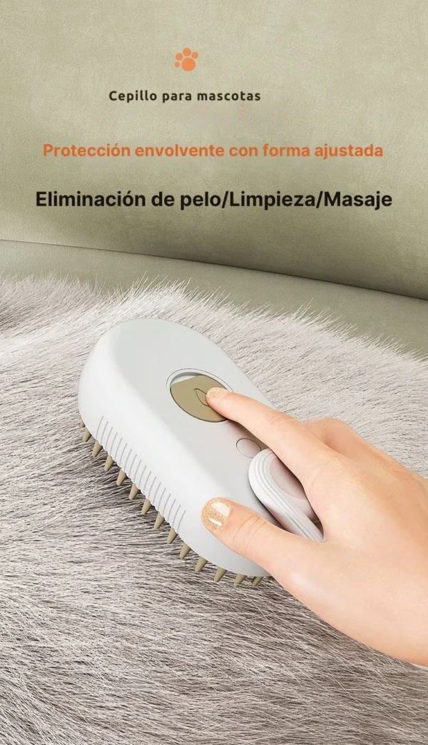 Cepillo para gatos con tres funciones: Eliminador de pelo, limpieza y masaje, mostrando una mano presionando el botón central